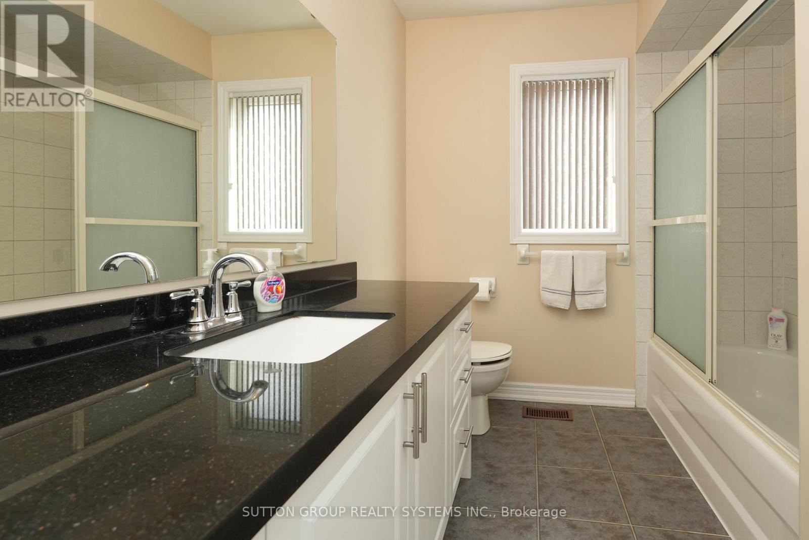 1382 Avon Drive, Mississauga, Ontario  L5N 7Z3 - Photo 31 - W12948292