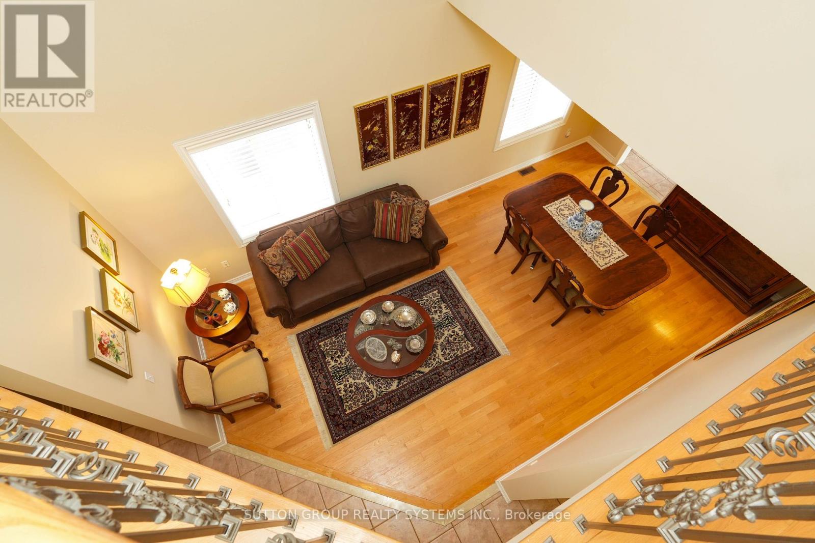 1382 Avon Drive, Mississauga, Ontario  L5N 7Z3 - Photo 6 - W12948292