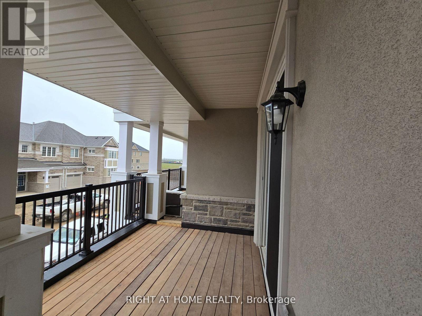 1687 Dance Court, Milton, Ontario  L9E 2A3 - Photo 16 - W12948320