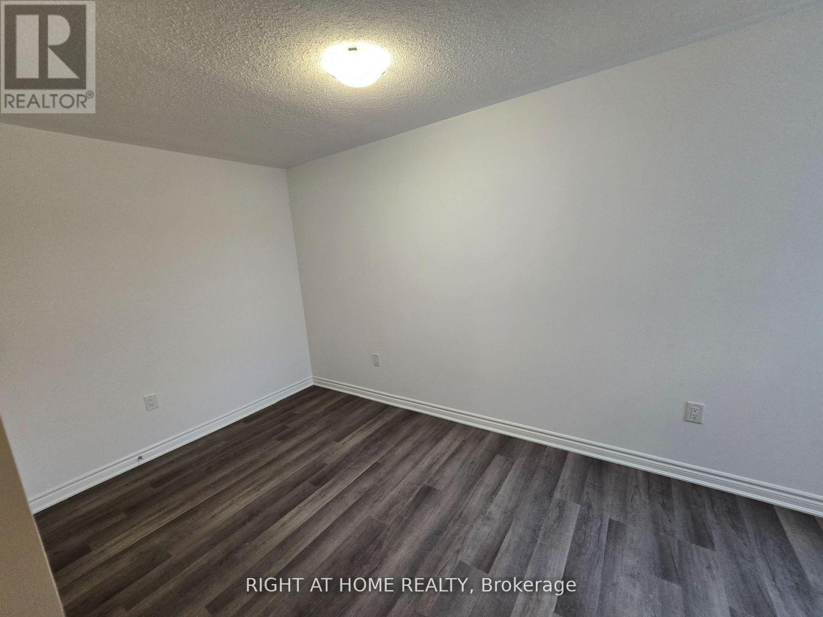 1687 Dance Court, Milton, Ontario  L9E 2A3 - Photo 26 - W12948320