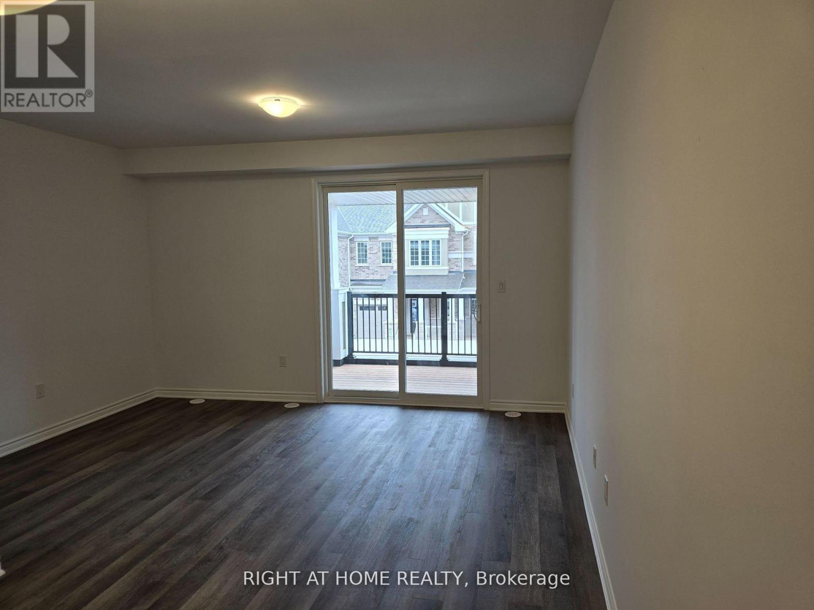 1687 Dance Court, Milton, Ontario  L9E 2A3 - Photo 8 - W12948320