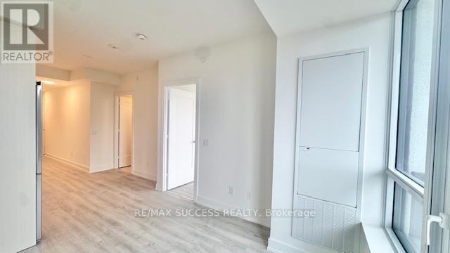 2314 - 60 Central Park Roadway Road E, Toronto, Ontario  M9A 3K1 - Photo 8 - W12948328