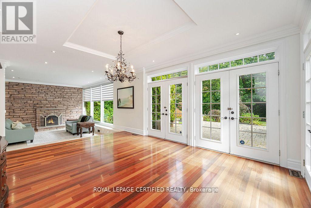 2197 Courrier Lane, Mississauga, Ontario  L5C 1V1 - Photo 11 - W12948364