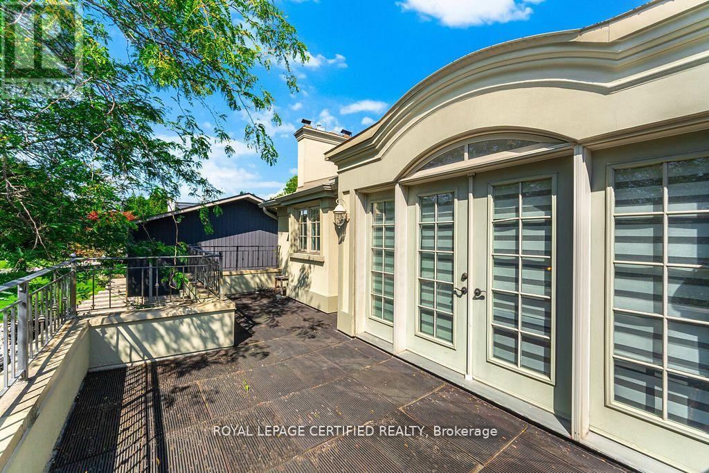 2197 Courrier Lane, Mississauga, Ontario  L5C 1V1 - Photo 36 - W12948364