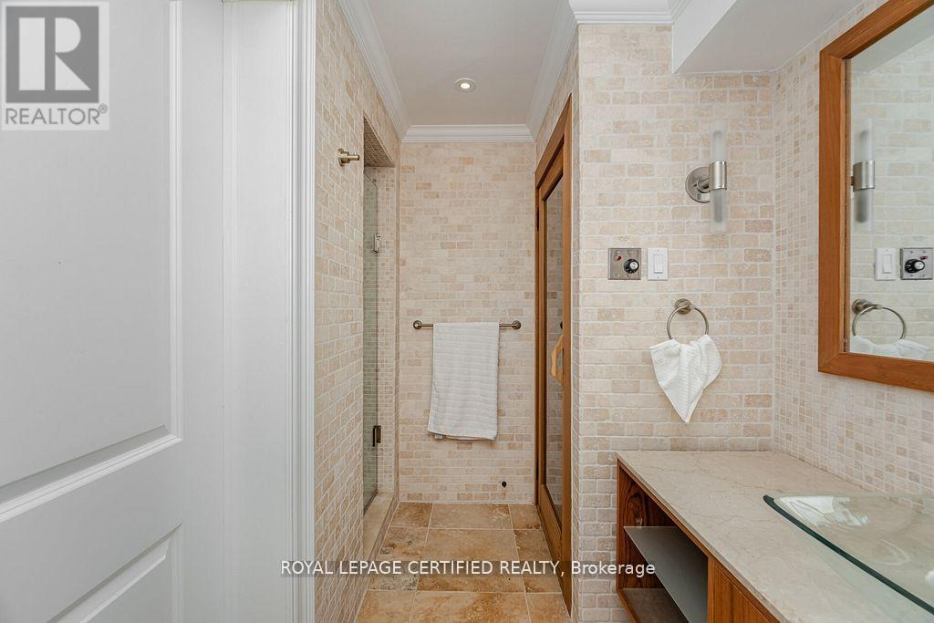 2197 Courrier Lane, Mississauga, Ontario  L5C 1V1 - Photo 41 - W12948364