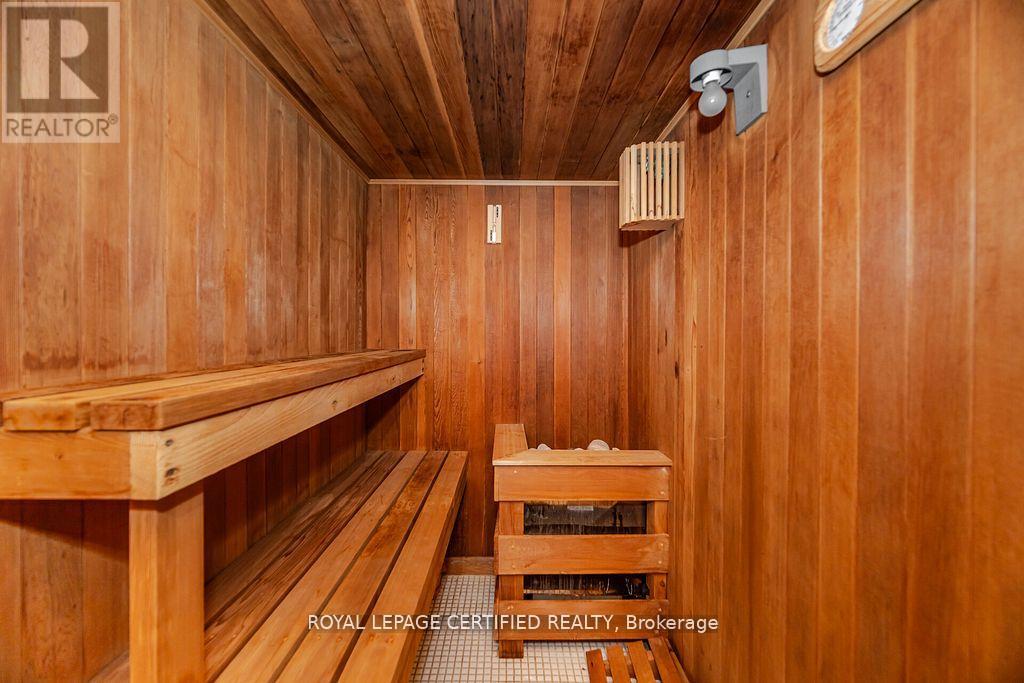 2197 Courrier Lane, Mississauga, Ontario  L5C 1V1 - Photo 42 - W12948364