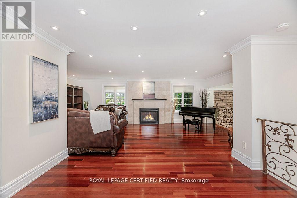 2197 Courrier Lane, Mississauga, Ontario  L5C 1V1 - Photo 7 - W12948364