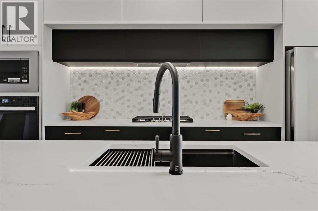 8136 47 Avenue Nw, Calgary, Alberta  T3B 1Z5 - Photo 9 - A2281182