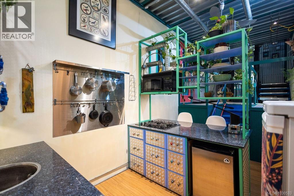 3112 Steele St, Victoria, British Columbia  V8Z 3N8 - Photo 4 - 1030533