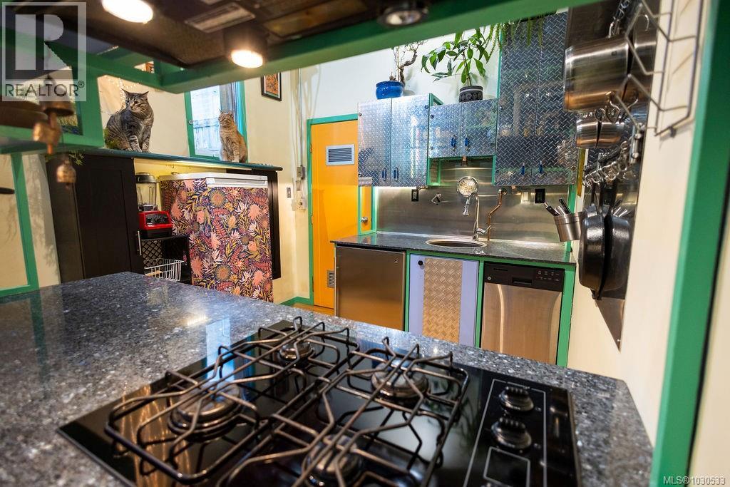 3112 Steele St, Victoria, British Columbia  V8Z 3N8 - Photo 5 - 1030533