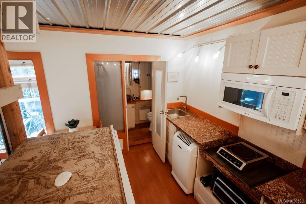 3112 Steele St, Victoria, British Columbia  V8Z 3N8 - Photo 45 - 1030533