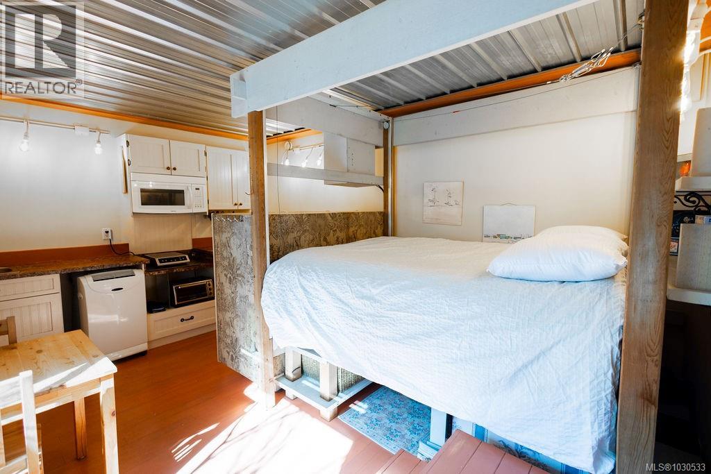 3112 Steele St, Victoria, British Columbia  V8Z 3N8 - Photo 43 - 1030533