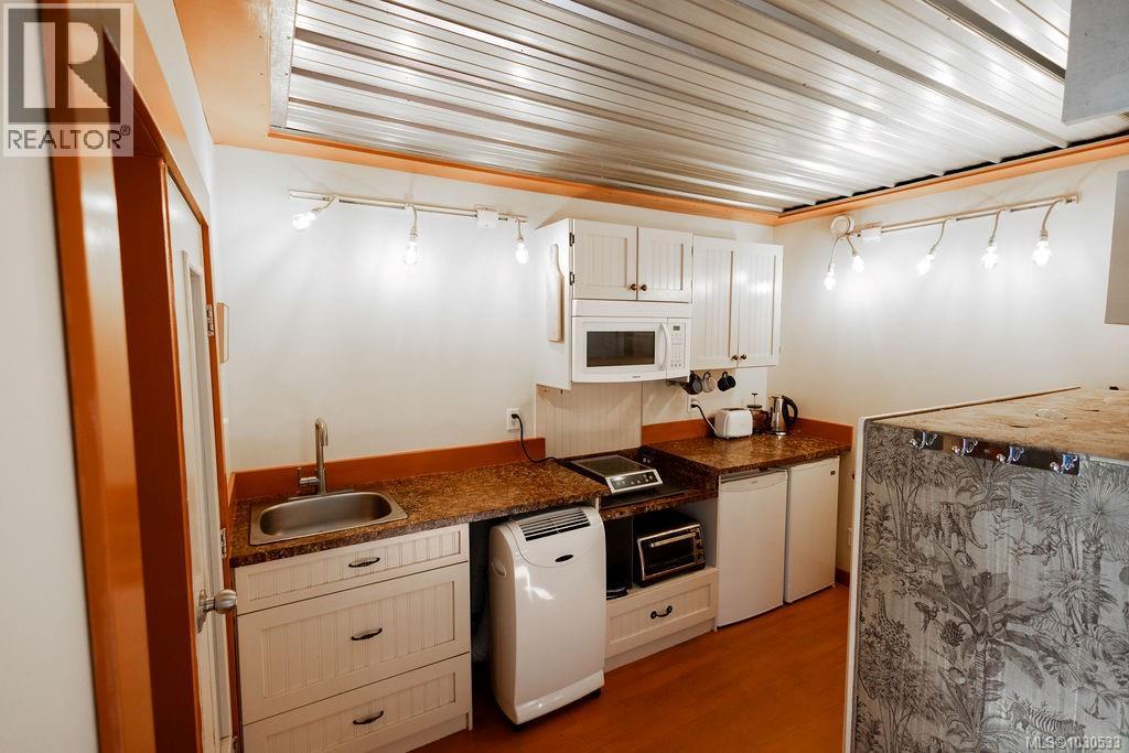 3112 Steele St, Victoria, British Columbia  V8Z 3N8 - Photo 44 - 1030533