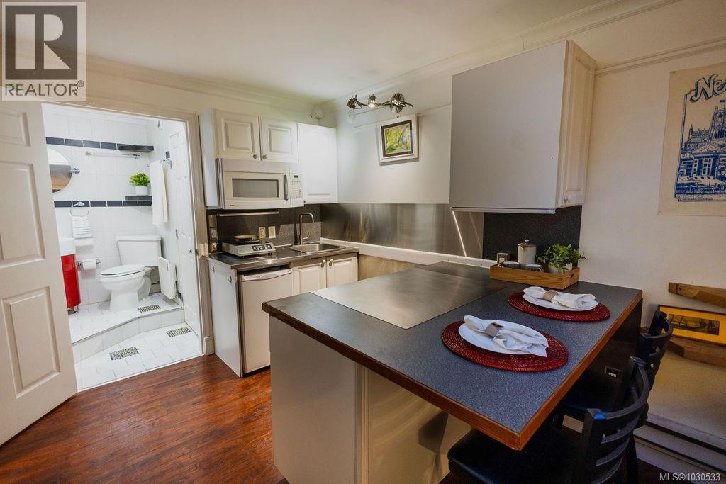 3112 Steele St, Victoria, British Columbia  V8Z 3N8 - Photo 62 - 1030533