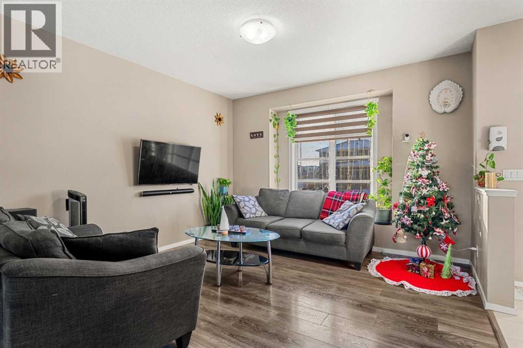 8916 46 Street Ne, Calgary, Alberta  T3J 0X6 - Photo 2 - A2296624