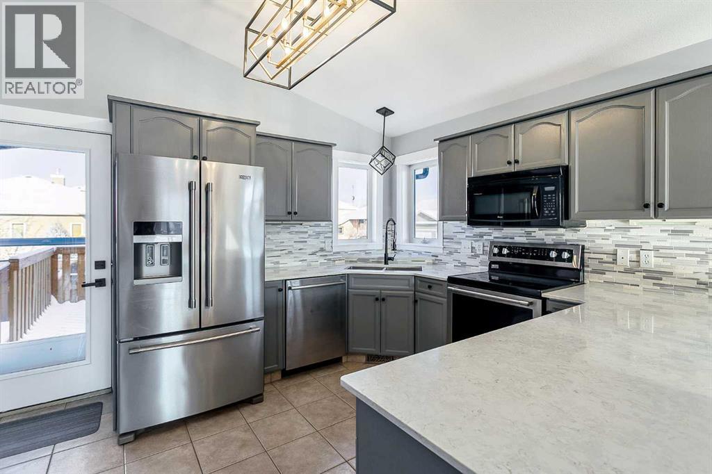 1112 2 Street NE, Sundre, Alberta  T0M 1X0 - Photo 10 - A2297779