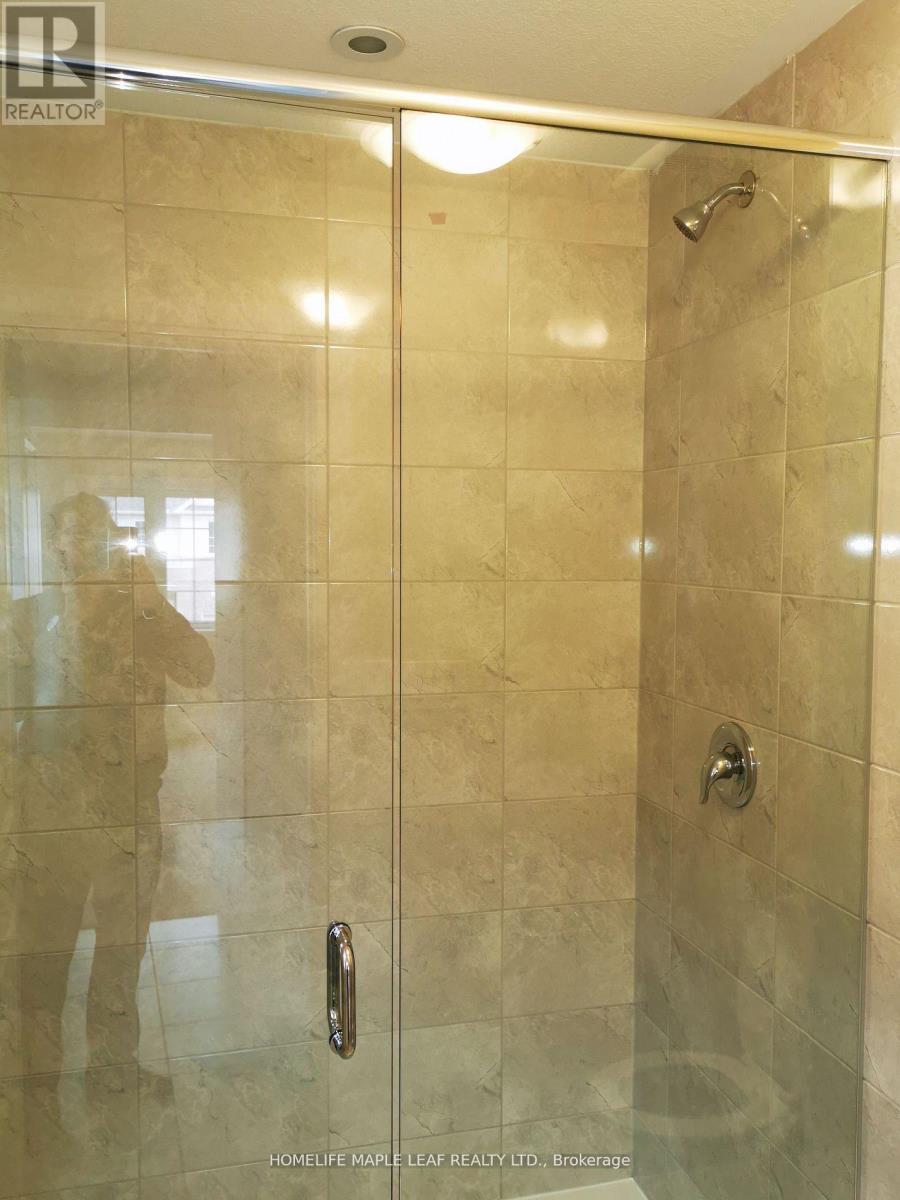 237 Sedgewood Street, Kitchener, Ontario  N2P 0H9 - Photo 11 - X12948278