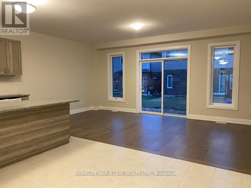 237 Sedgewood Street, Kitchener, Ontario  N2P 0H9 - Photo 4 - X12948278