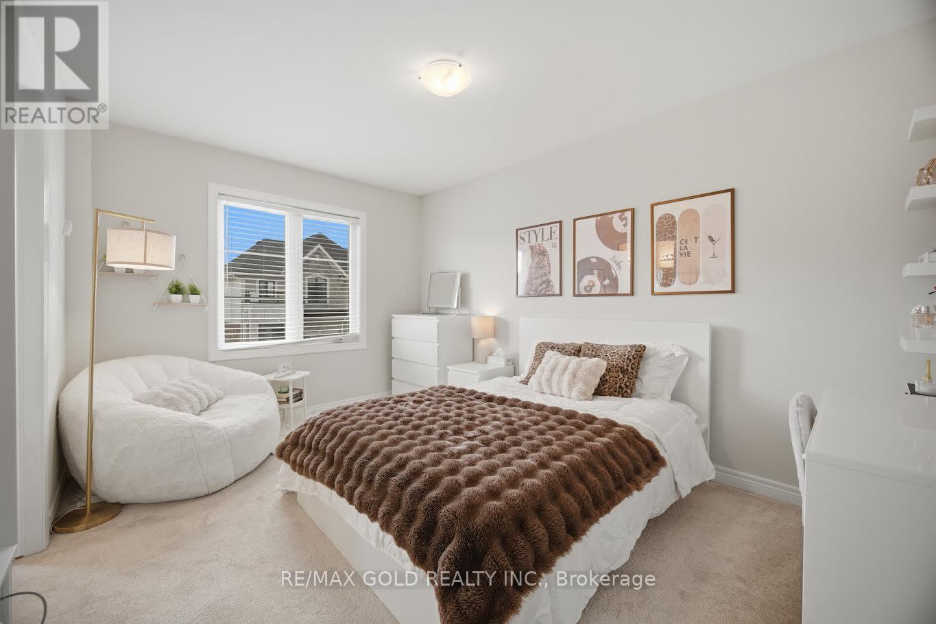 30 Mia Drive, Hamilton, Ontario  L9B 0K1 - Photo 14 - X12948296