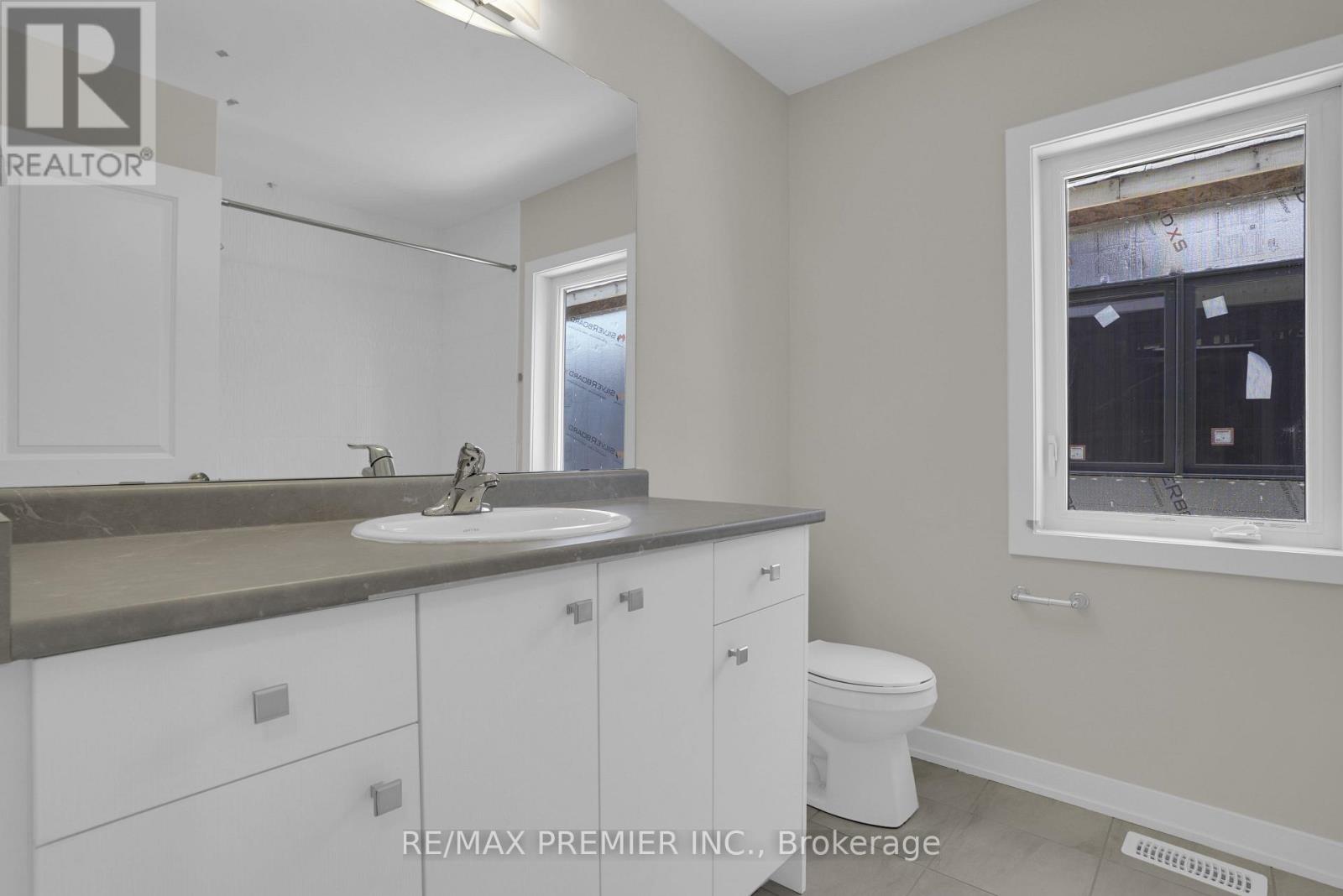 28 Downriver Drive, Welland, Ontario  L3B 0M5 - Photo 15 - X12942002