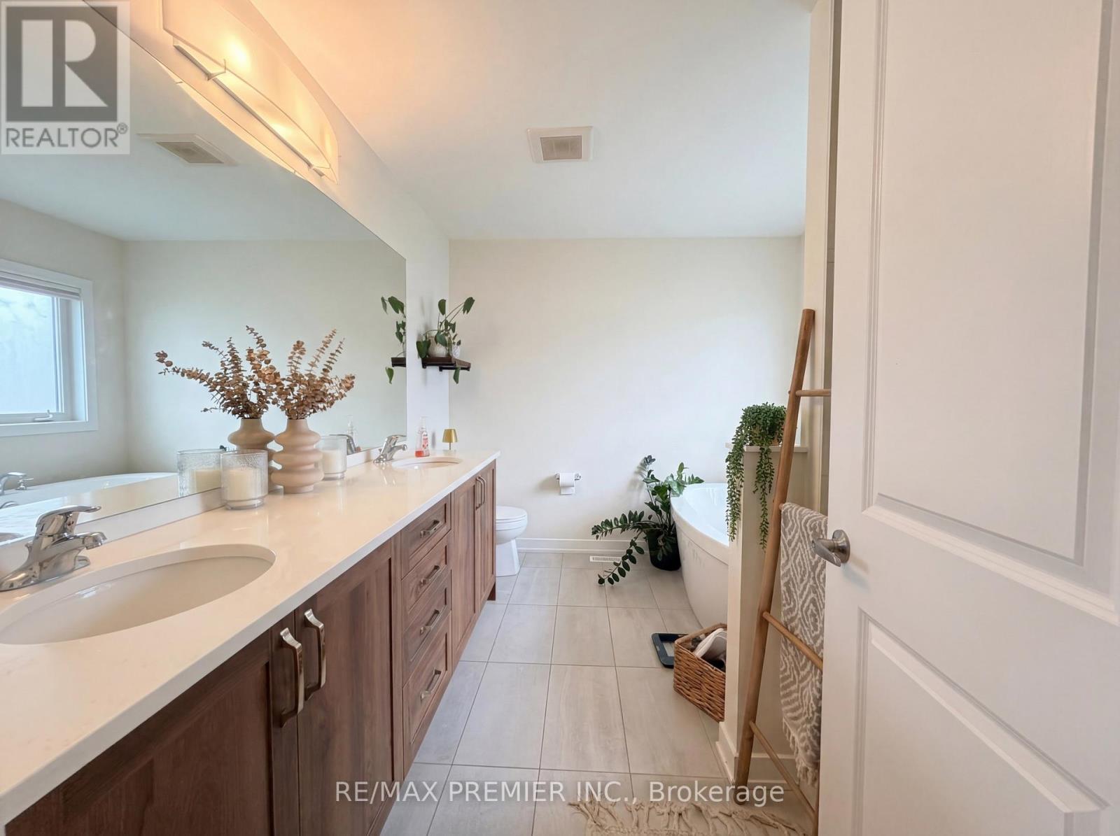 28 Downriver Drive, Welland, Ontario  L3B 0M5 - Photo 43 - X12942002