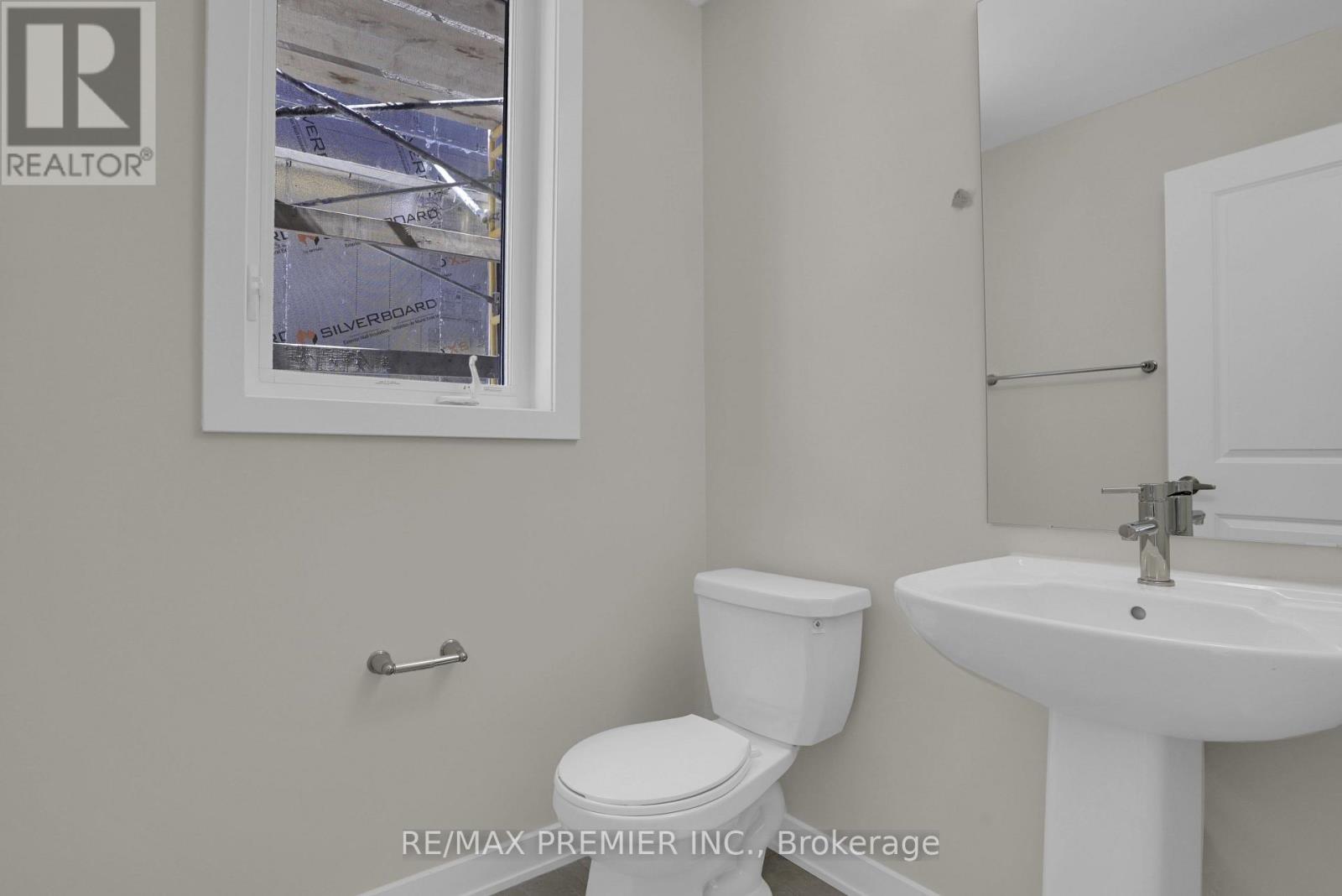 28 Downriver Drive, Welland, Ontario  L3B 0M5 - Photo 6 - X12942002