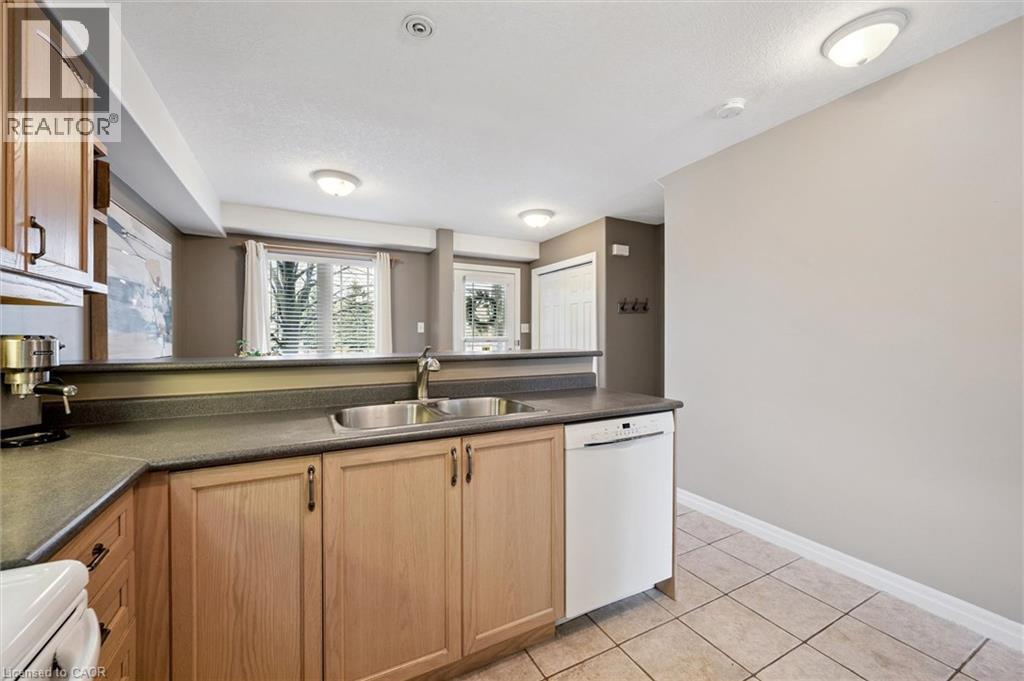535 Windflower Crescent Unit# 54, Kitchener, Ontario  N2E 4L7 - Photo 10 - 40816713