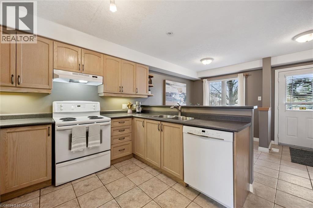 535 Windflower Crescent Unit# 54, Kitchener, Ontario  N2E 4L7 - Photo 8 - 40816713