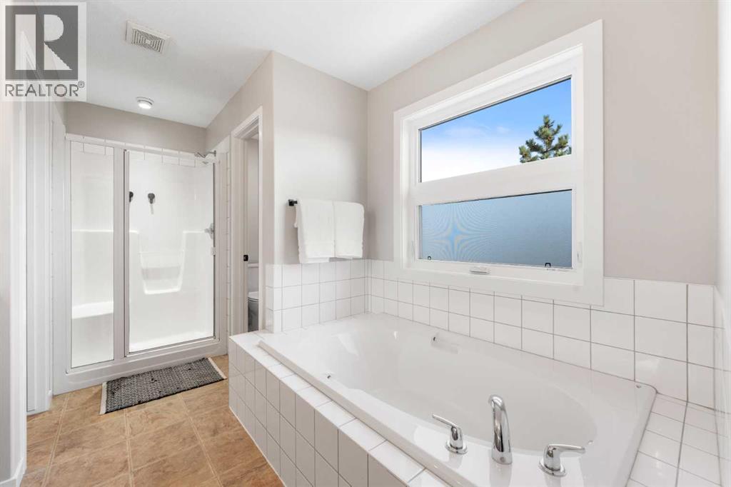 64 Drake Landing Common, Okotoks, Alberta  T1S 2M5 - Photo 22 - A2296590