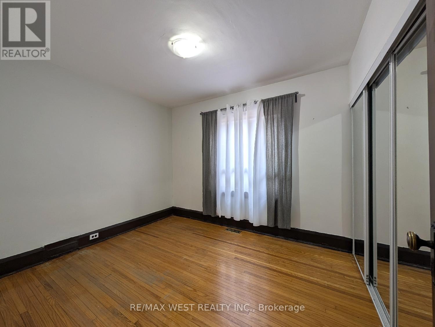 Main Floor - 128 Caledonia Road, Toronto, Ontario  M6E 4S7 - Photo 9 - W12908786