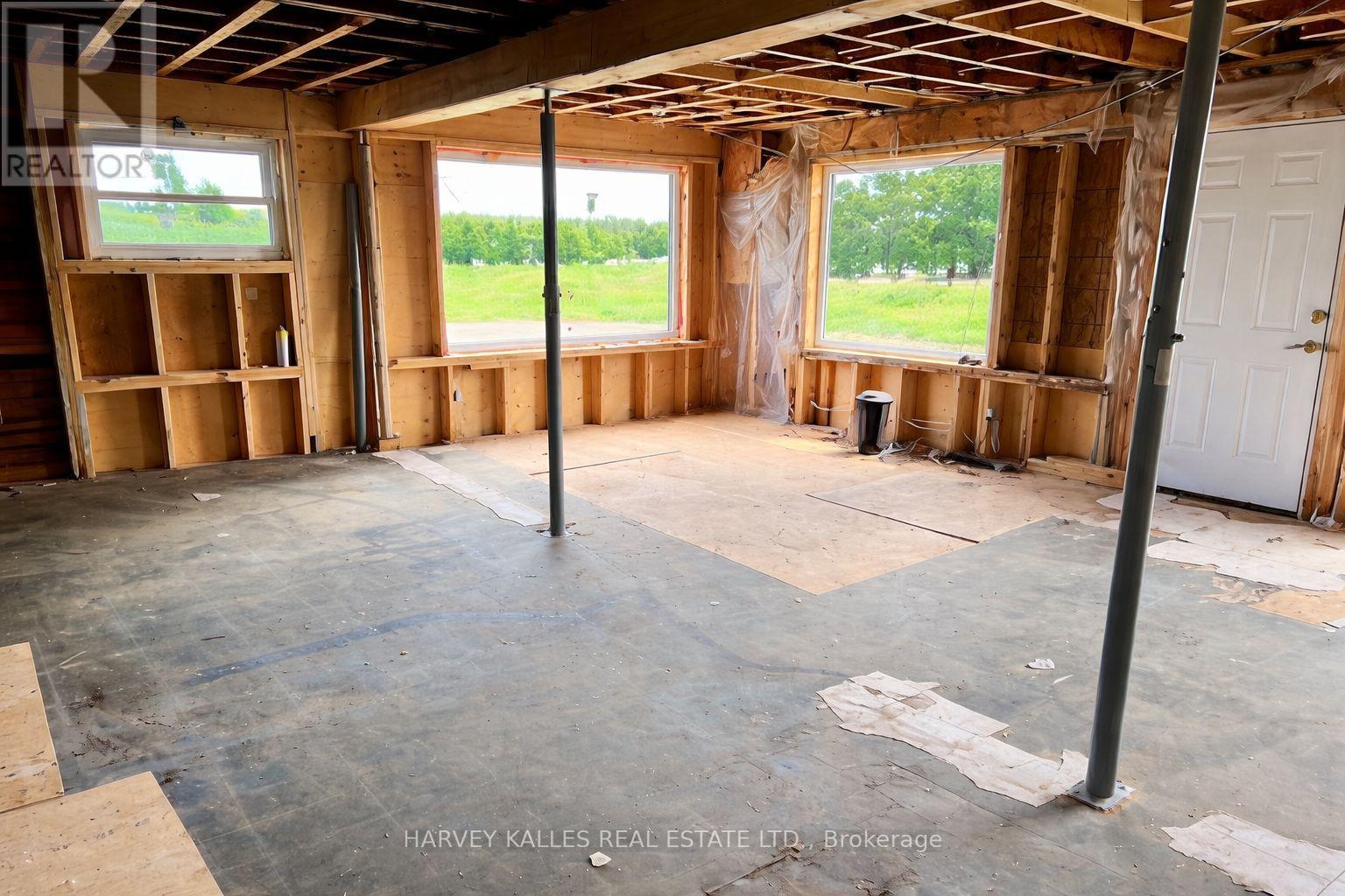 11 Melville Road, Prince Edward County, Ontario  K0K 1T0 - Photo 7 - X12941694