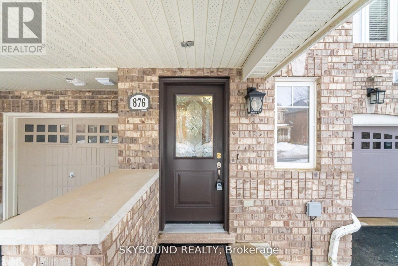 876 Fowles Court, Milton, Ontario  L9T 0Z6 - Photo 2 - W12911416