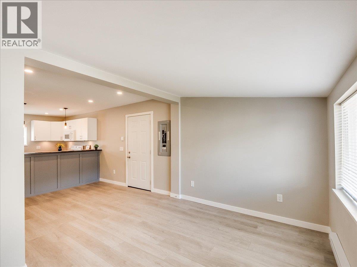 1534 Fifth Avenue, Trail, British Columbia  V1R 1T8 - Photo 11 - 10381563