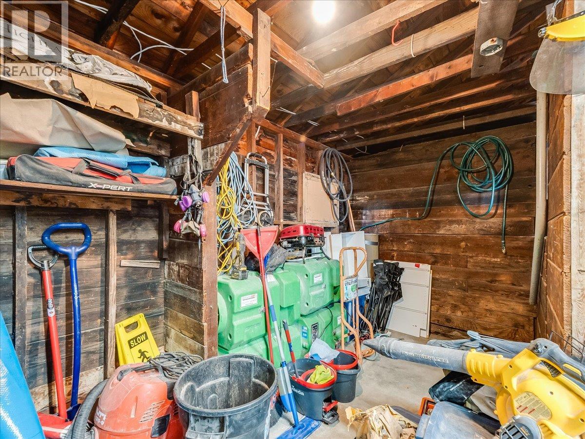 1534 Fifth Avenue, Trail, British Columbia  V1R 1T8 - Photo 39 - 10381563