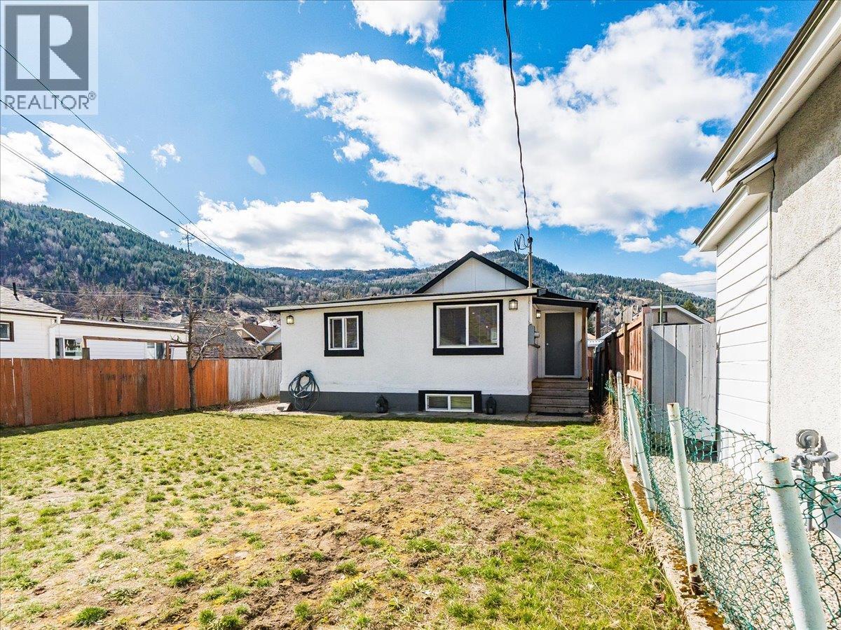 1534 Fifth Avenue, Trail, British Columbia  V1R 1T8 - Photo 40 - 10381563