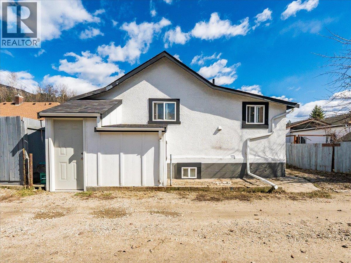 1534 Fifth Avenue, Trail, British Columbia  V1R 1T8 - Photo 46 - 10381563