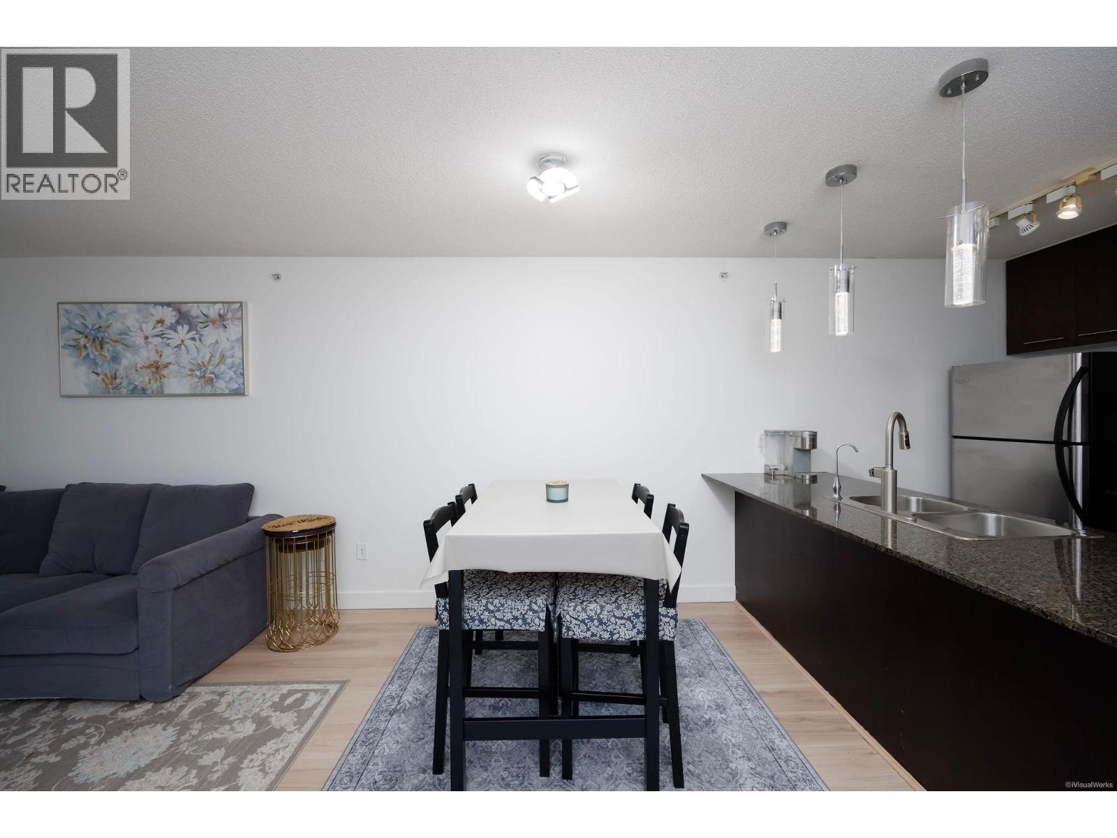 1103 2979 Glen Drive, Coquitlam, British Columbia  V3B 0B2 - Photo 4 - R3106230