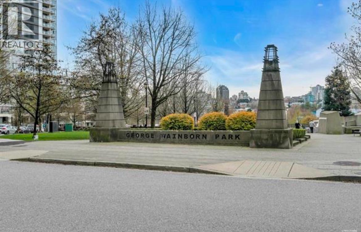 201 550 Pacific Street, Vancouver, British Columbia  V6Z 3G2 - Photo 3 - R3106255