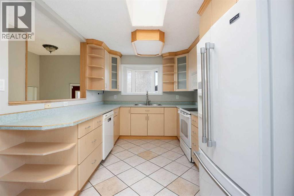 122 Maclaren Bay, Fort Mcmurray, Alberta  T9K 1P3 - Photo 3 - A2287201