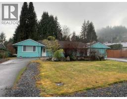 690 BURLEY DRIVE, West Vancouver, British Columbia