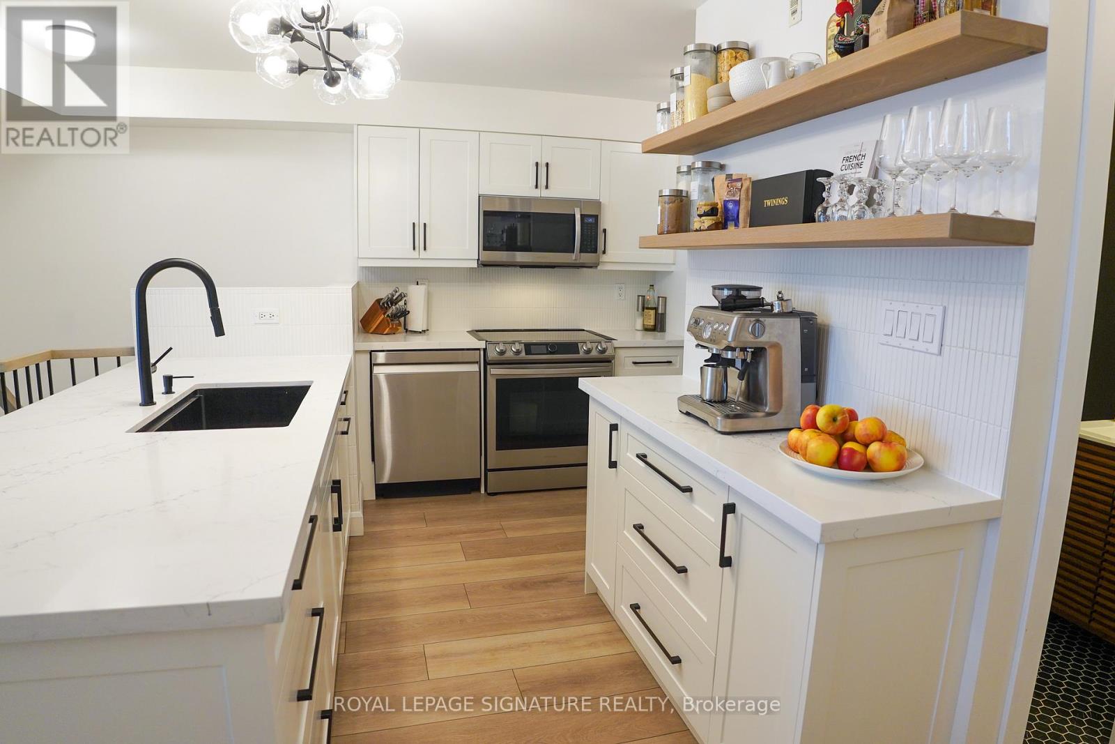 Th 5 - 118 Finch Avenue W, Toronto, Ontario  M2N 7G2 - Photo 9 - C12948404