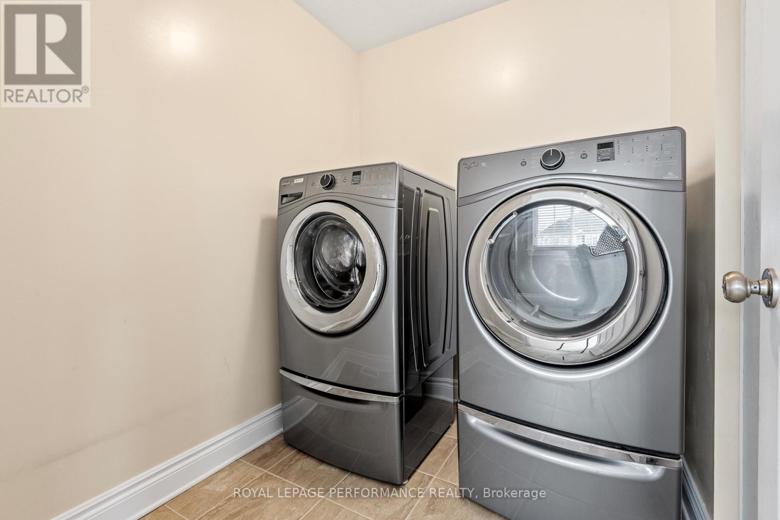 200 Idlewild Private E, Ottawa, Ontario  K2J 0P4 - Photo 20 - X12948384