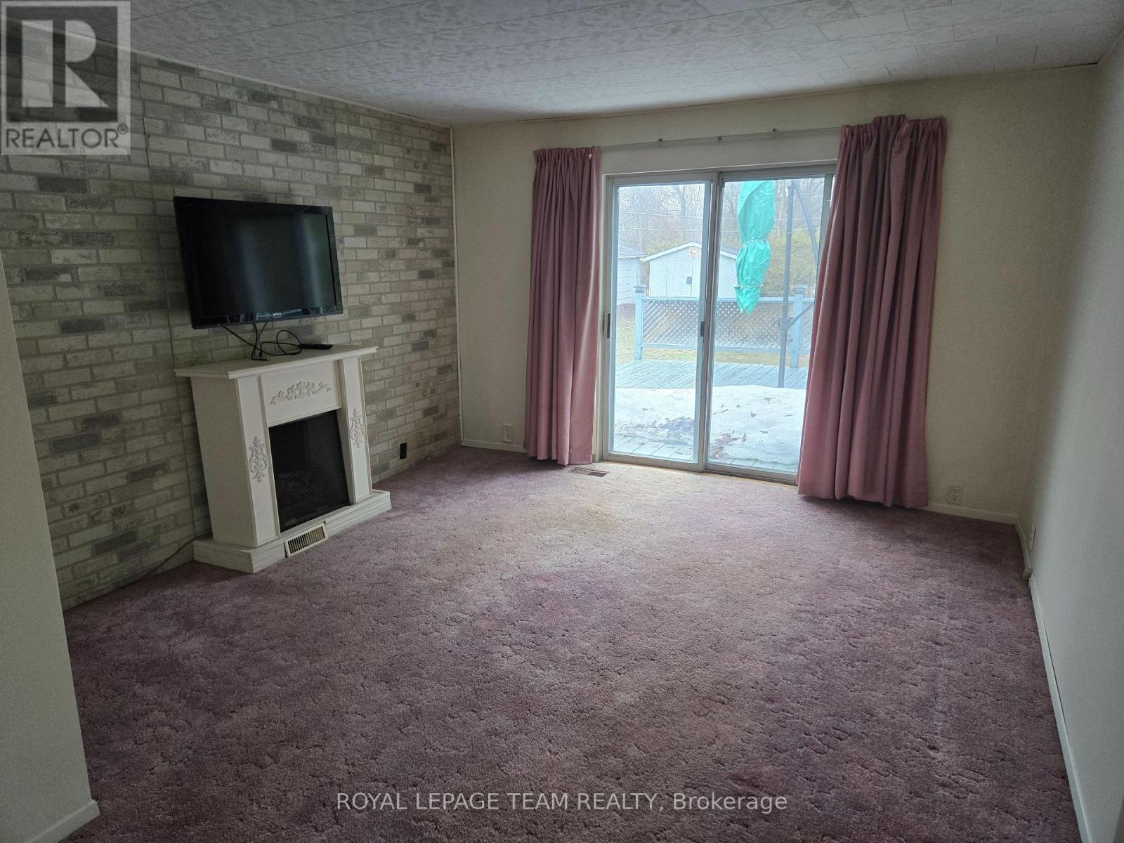 48 Thomas Street, Mississippi Mills, Ontario  K0A 1A0 - Photo 11 - X12948402