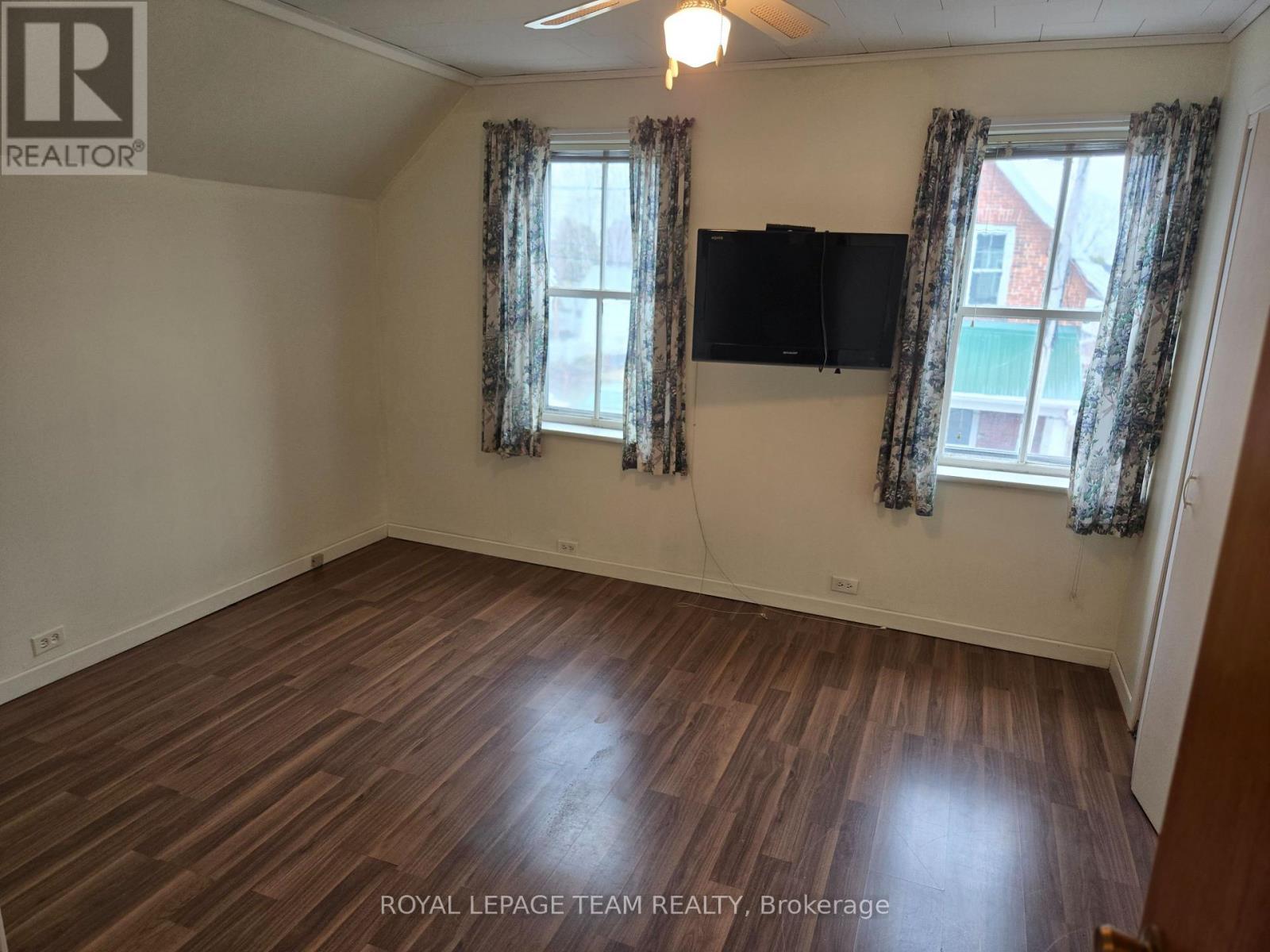 48 Thomas Street, Mississippi Mills, Ontario  K0A 1A0 - Photo 14 - X12948402