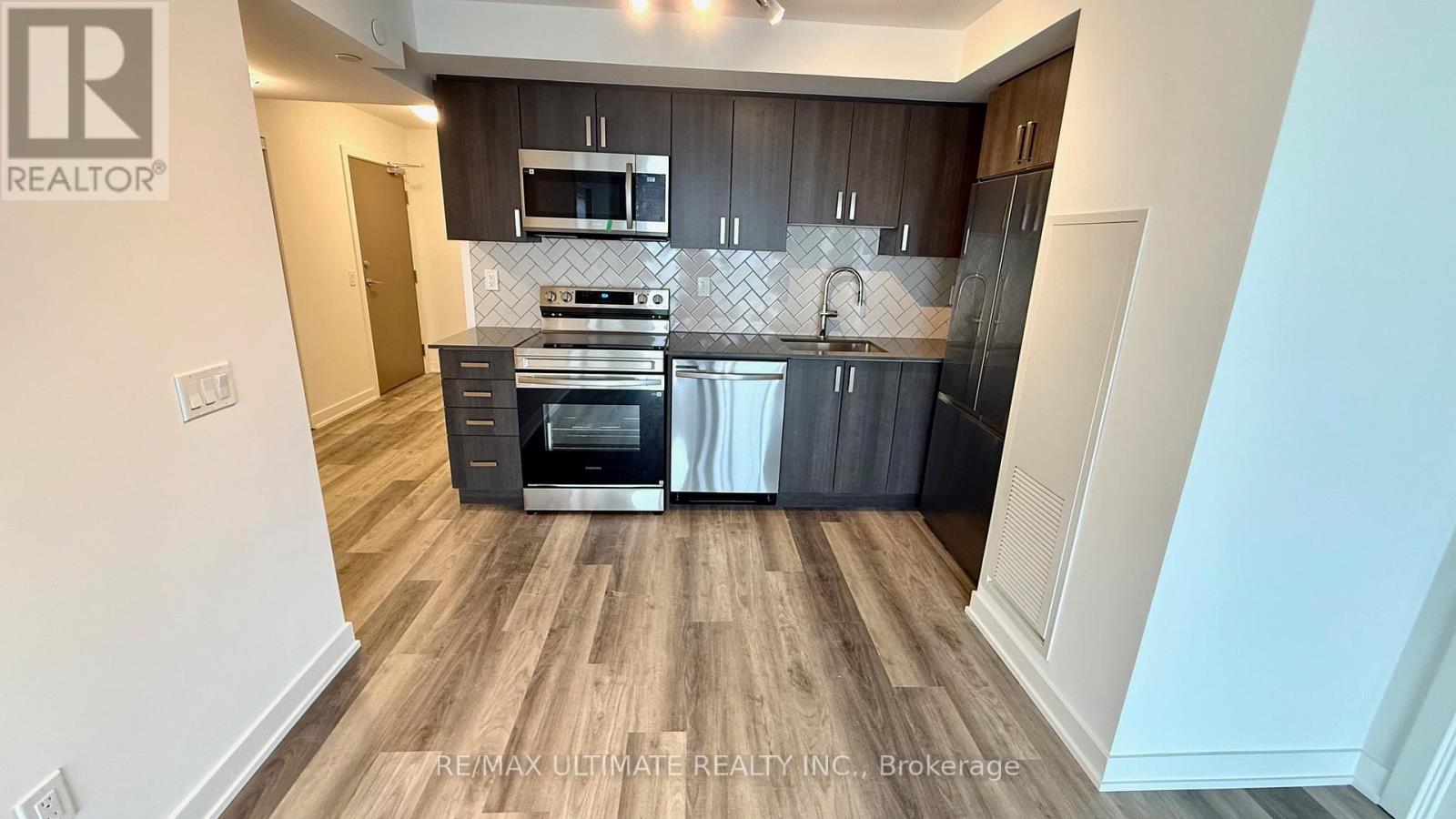 1405 - 1010 Sandy Beach Road, Pickering, Ontario  L1W 3V9 - Photo 9 - E12948392