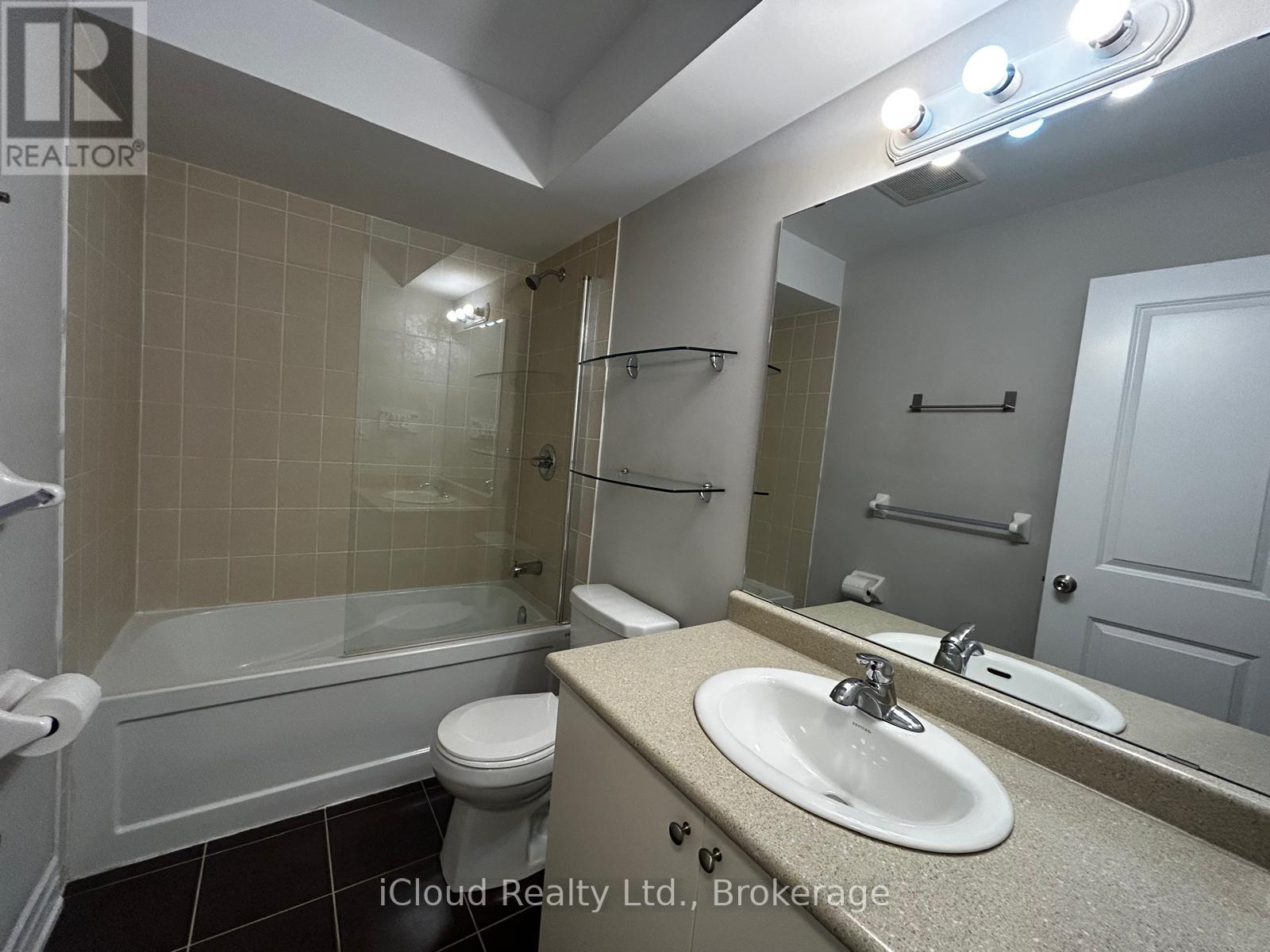 201 - 724 Sheppard Avenue W, Toronto, Ontario  M3H 2S8 - Photo 11 - C12941974