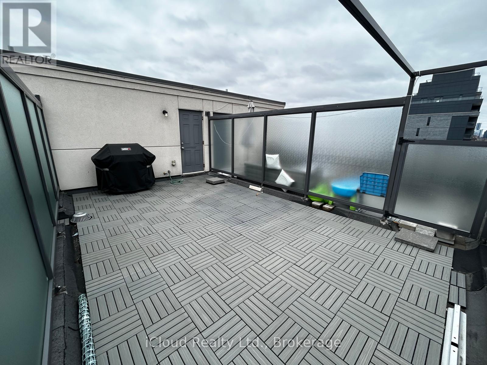 201 - 724 Sheppard Avenue W, Toronto, Ontario  M3H 2S8 - Photo 7 - C12941974