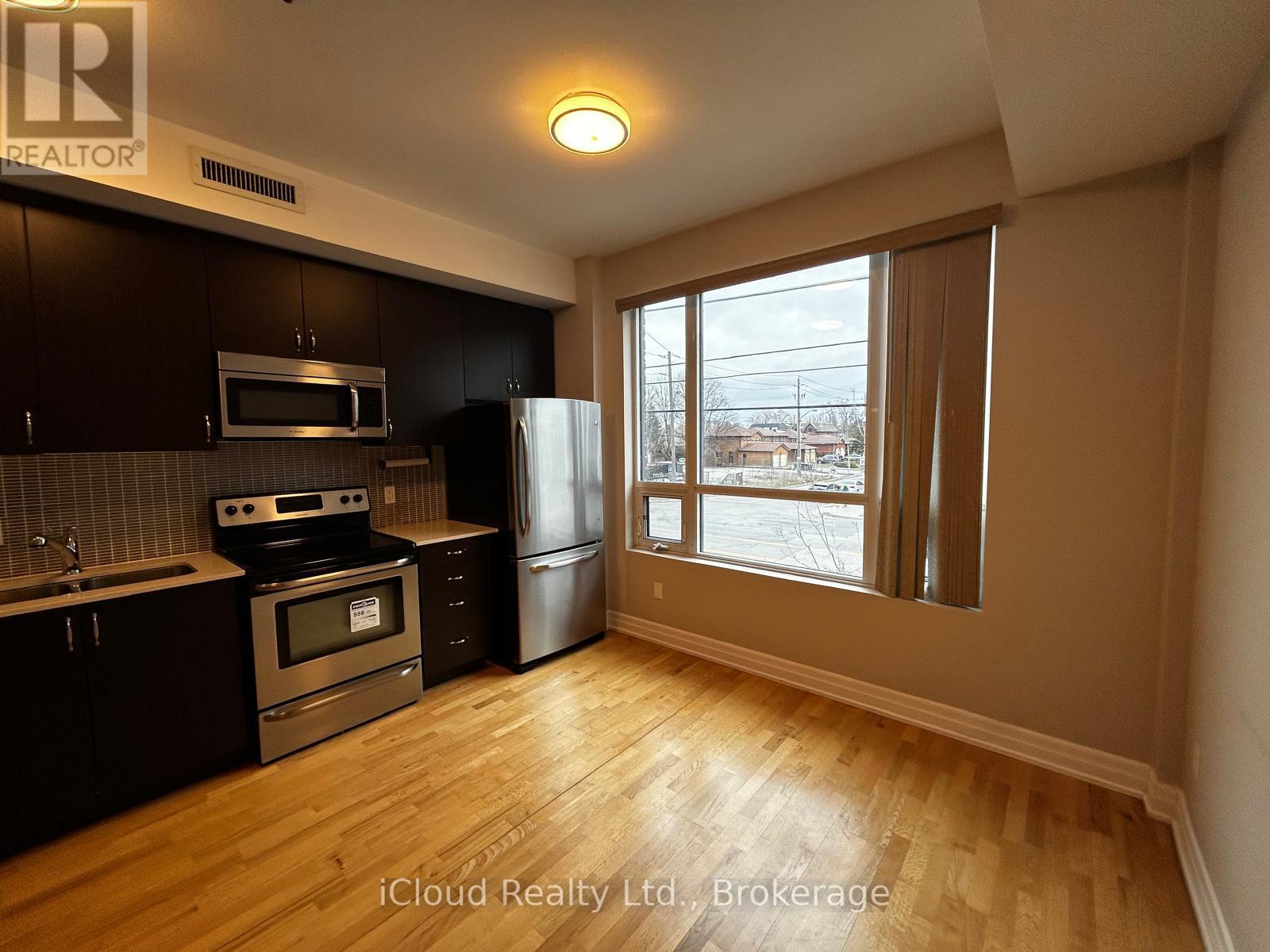 201 - 724 Sheppard Avenue W, Toronto, Ontario  M3H 2S8 - Photo 17 - C12941974