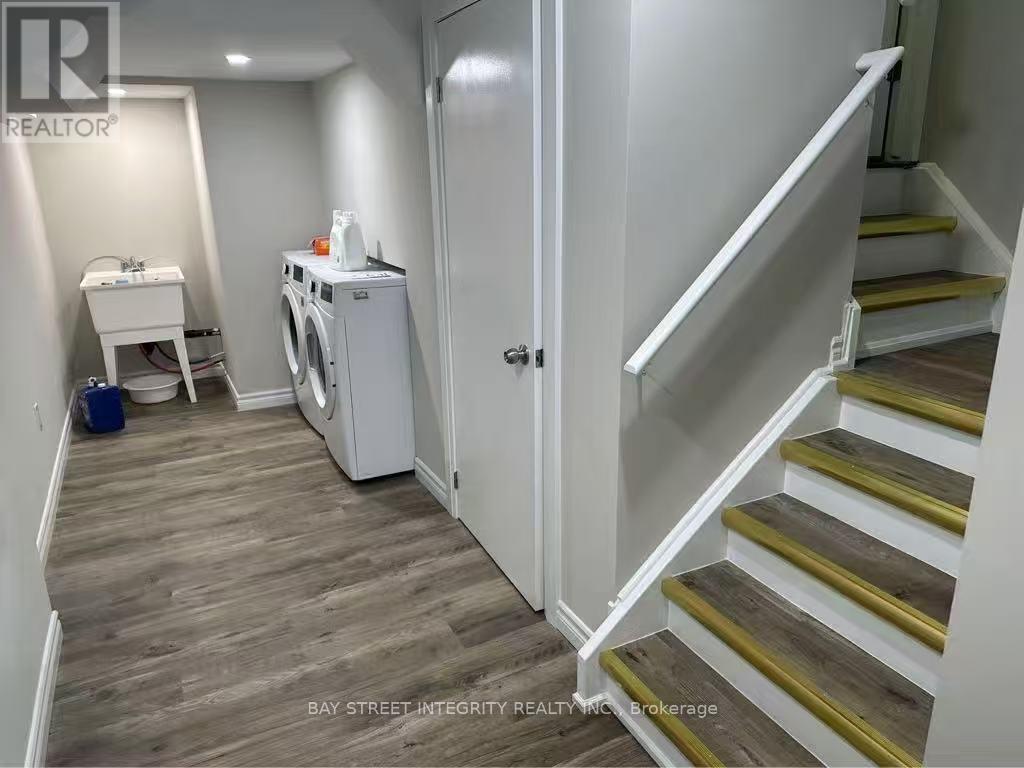 27 Ness Drive, Richmond Hill, Ontario  L4S 0J8 - Photo 11 - N12927084