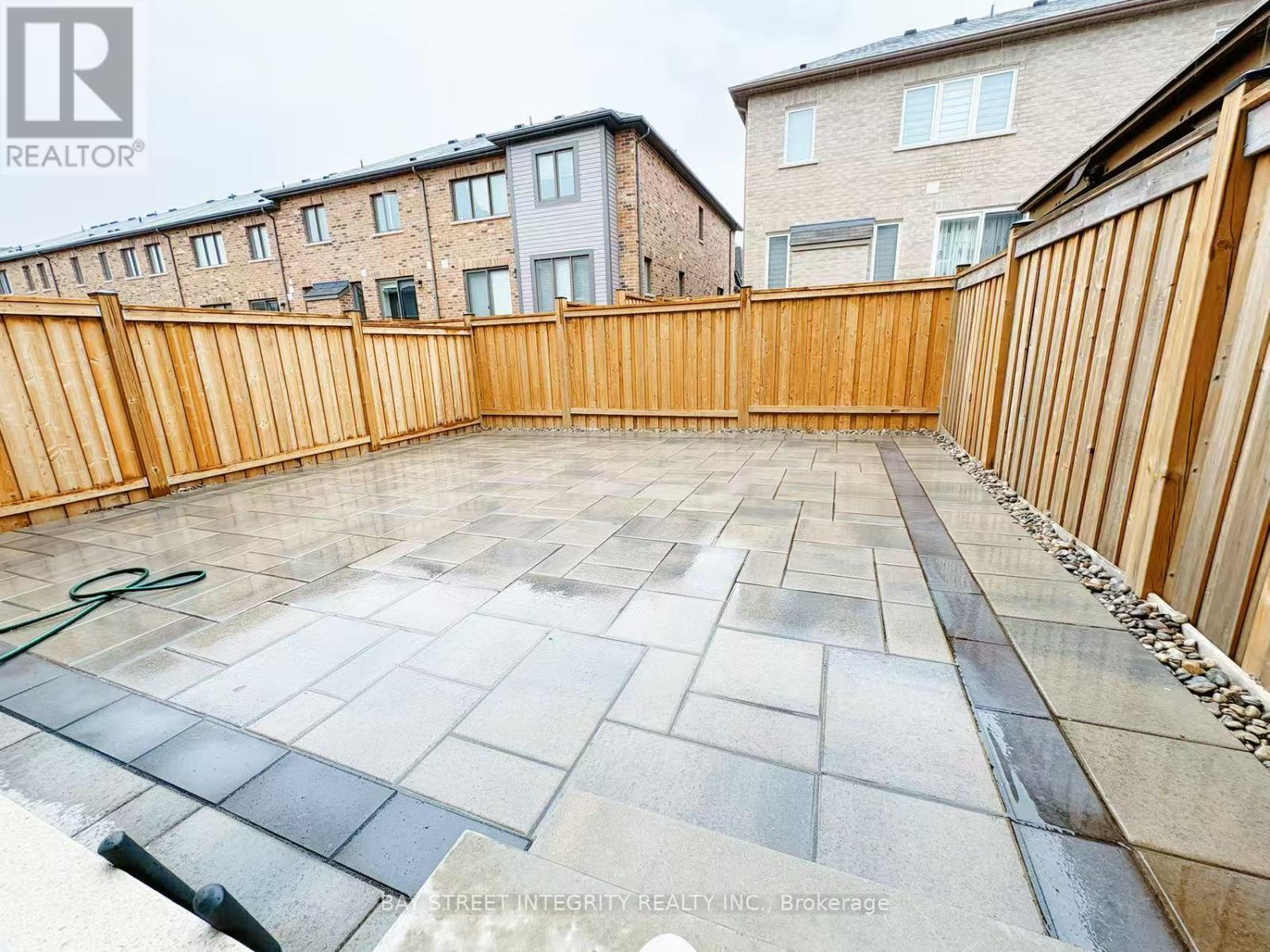 27 Ness Drive, Richmond Hill, Ontario  L4S 0J8 - Photo 12 - N12927084